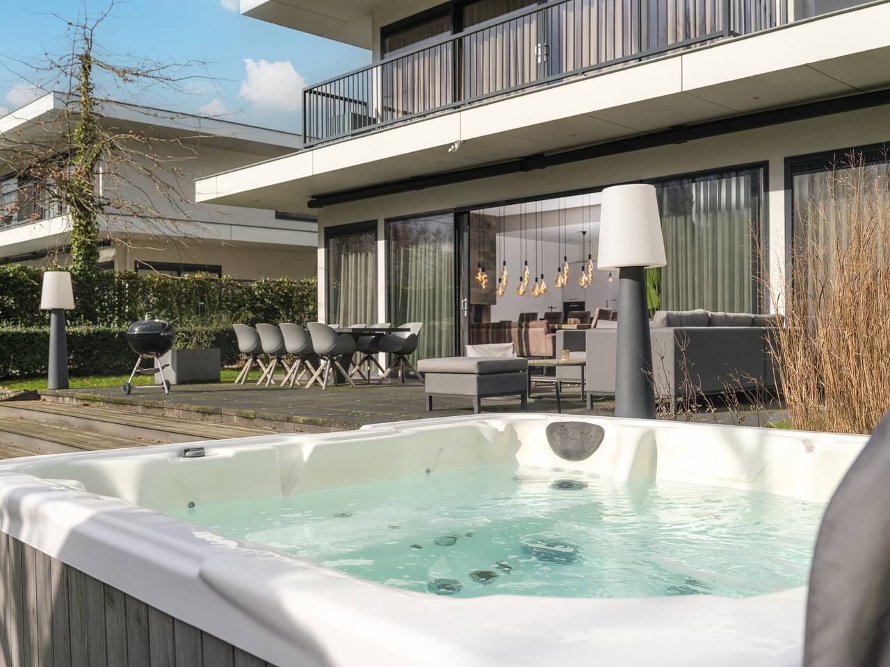 Harderwold Villa Resort — Water Nr. 336 | 10 Pers. Jacuzzi & Sauna in Veluwe