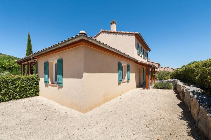 Villa pour 8 personnes, avec balcon ainsi que piscine et jardin à Vallon-Pont-d'Arc - 4