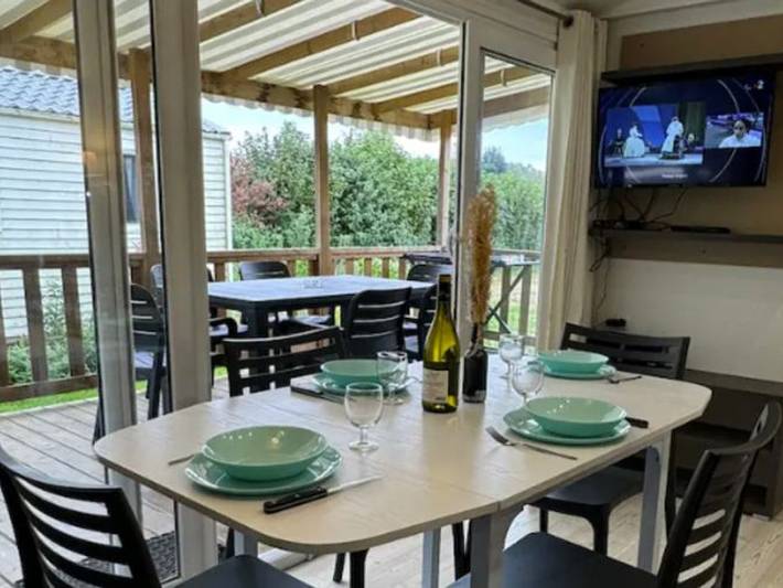 Camping pour 6 personnes, avec terrasse dans le Pas-de-Calais