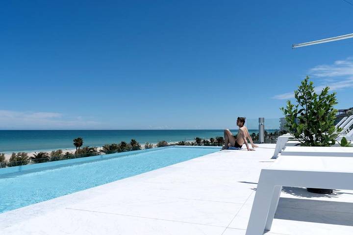 Appartamento per 2 persone, con Balcone e Terrazza nonché Piscina e Panorama a Civitanova Marche