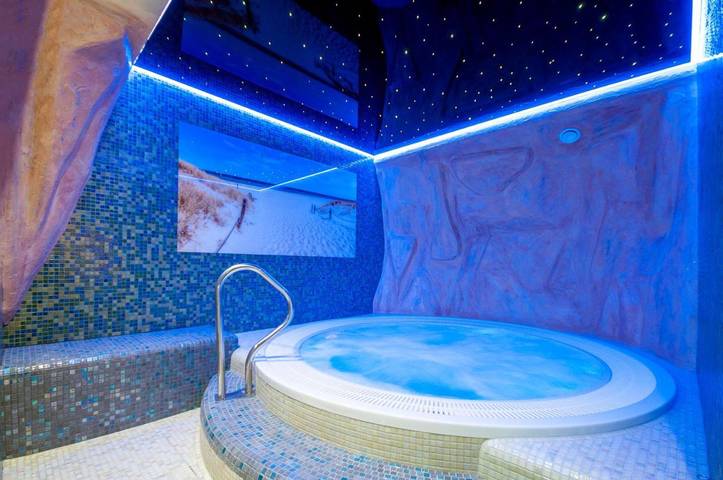 Ferienhaus für 3 Personen, mit Sauna und Garten sowie Whirlpool in Międzyzdroje