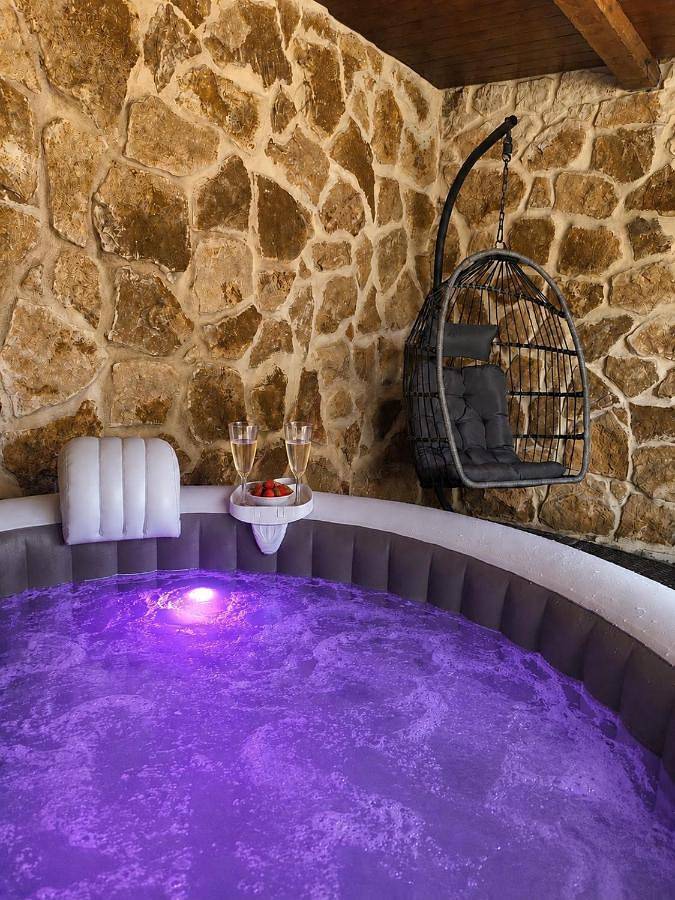 Apartamento para 6 personas, con Jacuzzi y Terraza además de Jardín y Piscina en Gondomar