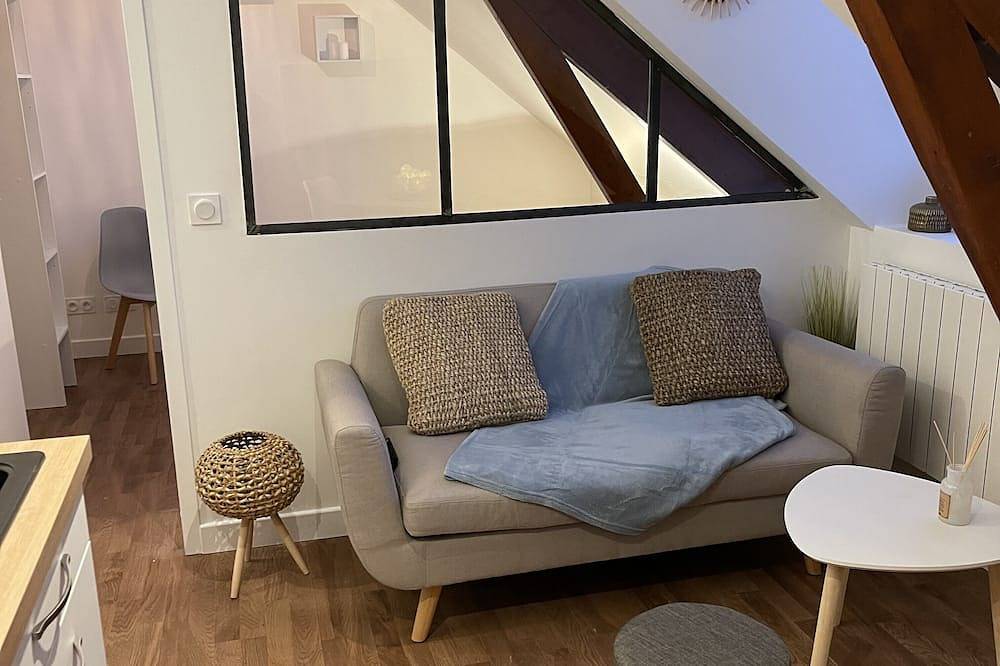 Entire apartment, L'amiral n°5★ T2 ★ dernier étage ★ Bylocly in Lorient, Côte des Mégalithes