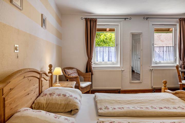 Room 'Hofblick' with Shared Garden and Wi-Fi in Rosenfeld, Neckar-Alb
