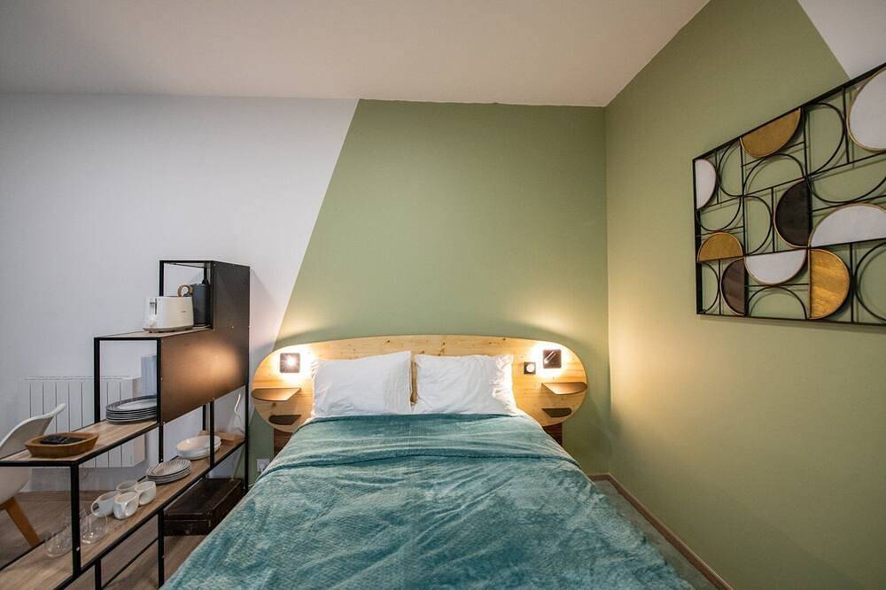 Entire apartment, Suite Kella 1 - Lovely renovated studio in Tassin-la-Demi-Lune, Rhône