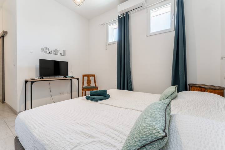 Gîte pour 2 personnes, avec Jardin au Parc naturel régional des Alpilles - 4