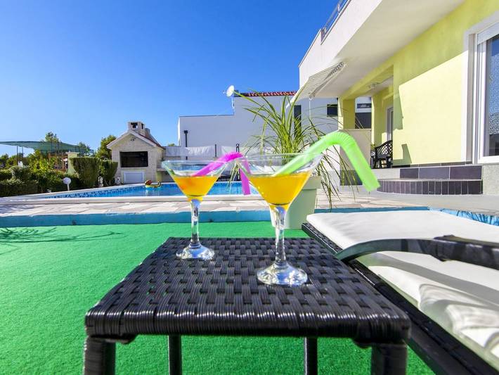 Villa pour 10 personnes, avec jardin et sauna à Brodarica - 2