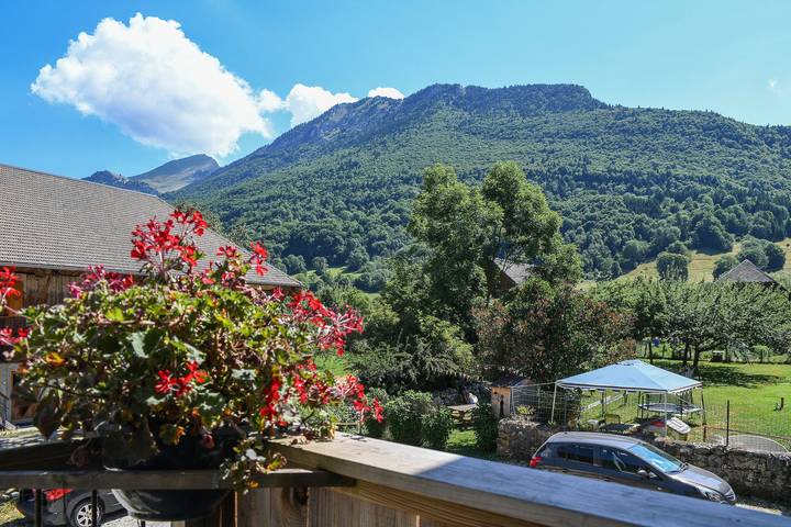 Location de vacances pour 6 personnes, avec jardin à Aillon-le-Jeune - 4