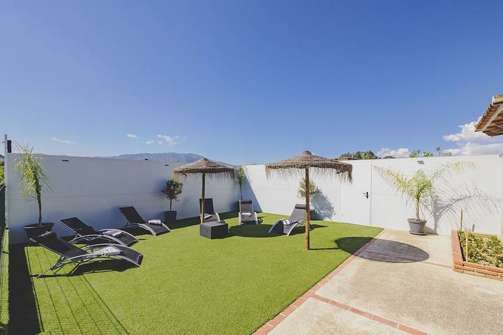 Cubo's Casa Fernando High Privacy / privater Pool / kostenloses WLAN in Cártama, Málaga Provinz
