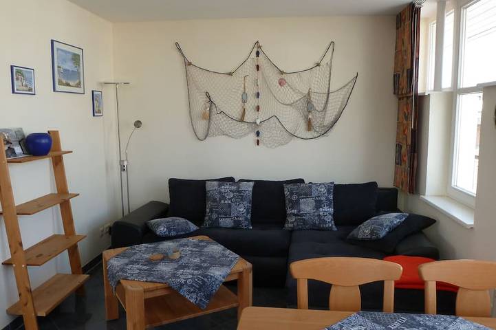 Appartement entier, 100m de la plage, au coeur de Zinnowitz, WiFi, incl. coupons de restaurant in Strand Zinnowitz, Zinnowitz