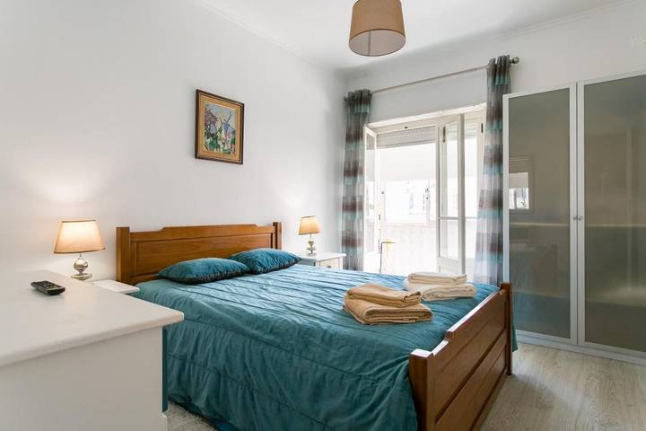 Gîte pour 6 personnes, avec Balcon et Terrasse dans Mem Martins