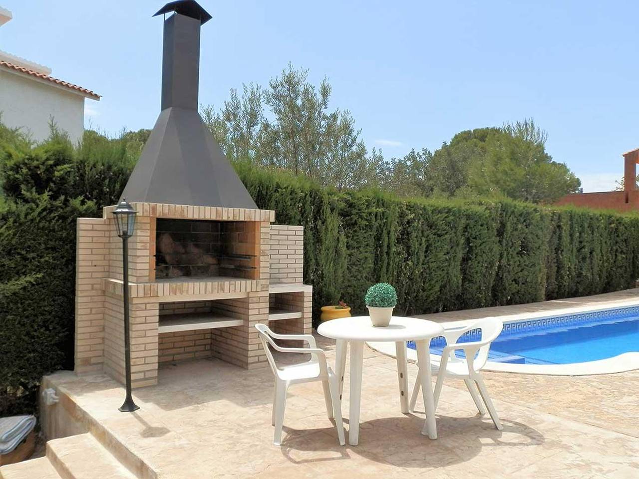 Ferienhaus mit privatem Pool, nahe am Meer, kostenloses Wlan, optionale Klimaanlage, Hunde erlaubt in Cala de Ribes Altes (Terres de l'Ebre), l'Ametlla de Mar