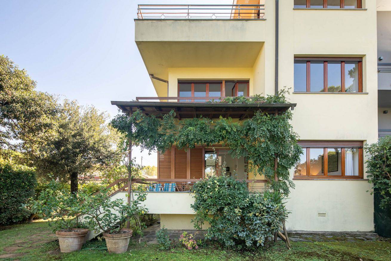 Villa Luia By Mmega in Marina di Pietrasanta, Pietrasanta