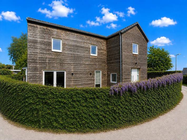 Location de vacances pour 4 personnes, avec jacuzzi et jardin, animaux acceptés à Incourt