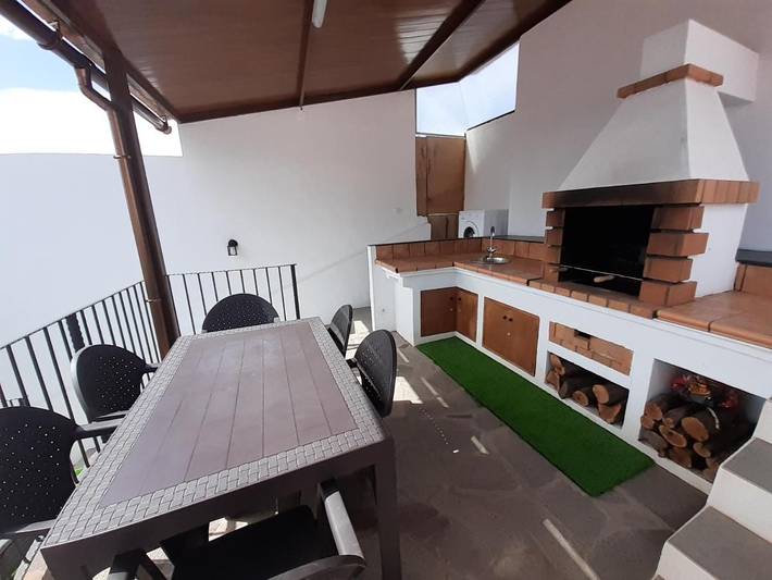 Gîte pour 4 personnes, avec vue ainsi que jardin et terrasse dans Alojera - 3