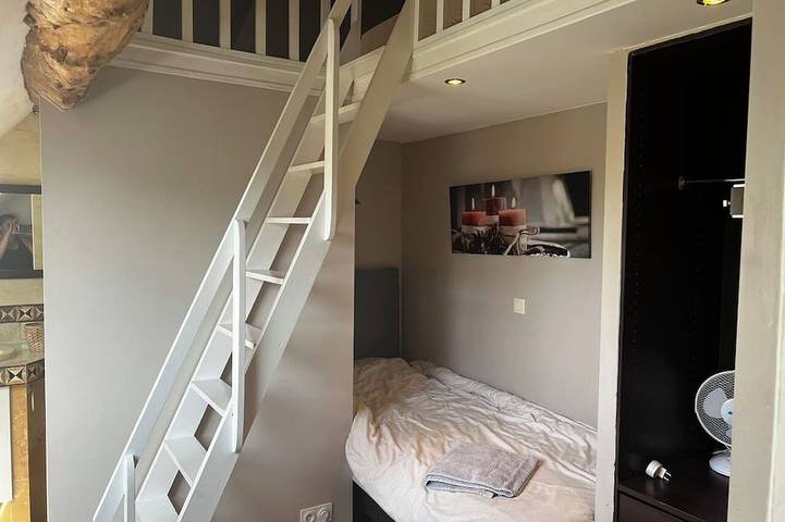 Location de vacances pour 14 personnes, avec terrasse et jardin à Lainsecq - 4