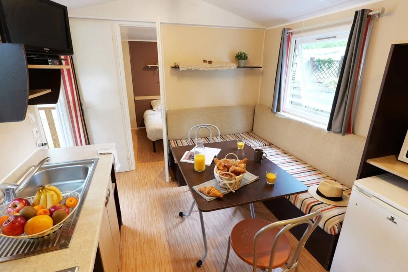 Zecamping 3 étoiles piscine animaux acceptés fitness locatif 40m2 in Vensac, Région de Lesparre-Médoc