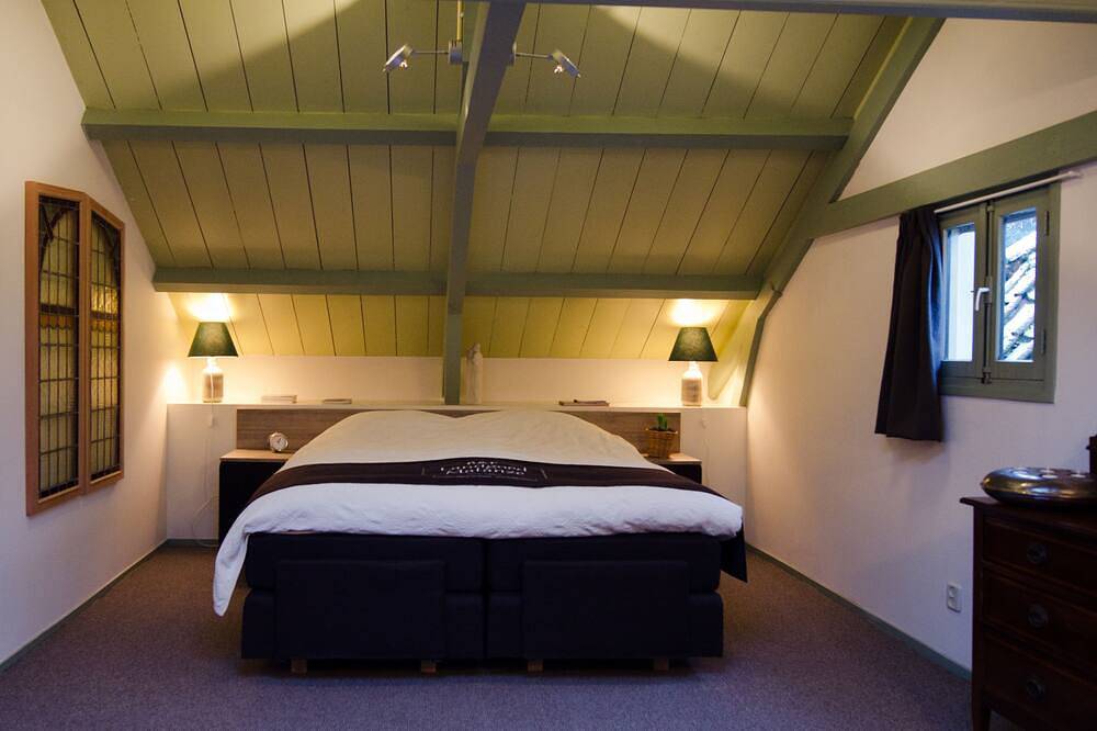 B&B en Spa Landgoed Matanze,\nlogeerkamer Koetshuis. in IJssel