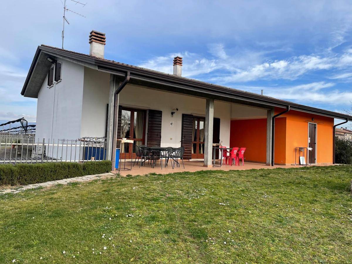 Villa Rondine in Vérone, Montagnes autour du lac de Garde