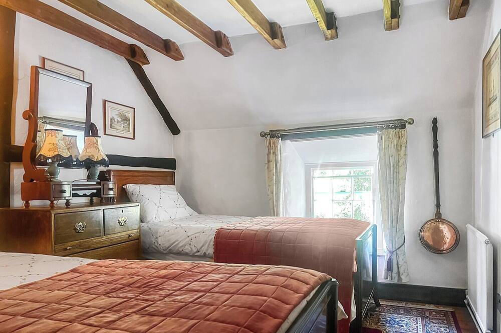 Monthly Tutor's Cottage in Fishguard, Pembrokeshire