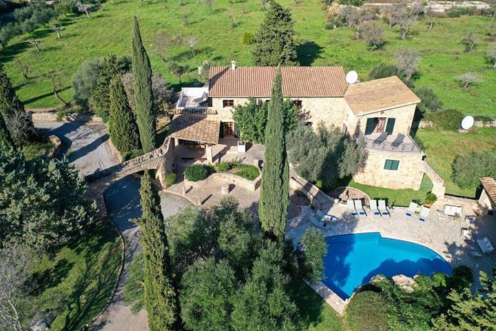 Villa for 8 people, with garden and balcony - 1