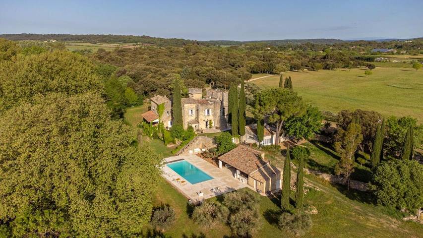 Location de vacances pour 25 personnes, avec jardin ainsi que sauna et piscine à Sanilhac-Sagriès - 2
