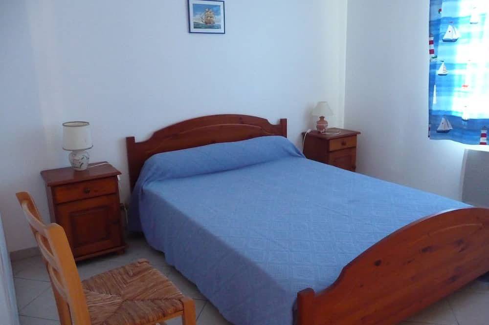 Location d'une maison de vacances dans un petit bourg calme et sympathique in L'Éguille, Côte de Beauté