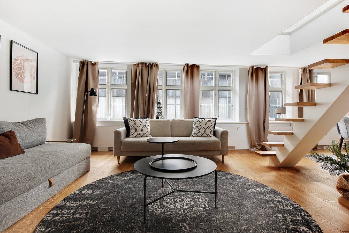 Geheel appartement, Regent 5 - Large Apt with Terrace right in Centre of Copenhagen in Kopenhagen Centrum, Kopenhagen