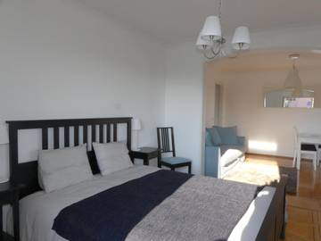 Cottage pour 3 personnes, avec vue ainsi que jardin et vue sur le lac, adapté aux familles à Rolle