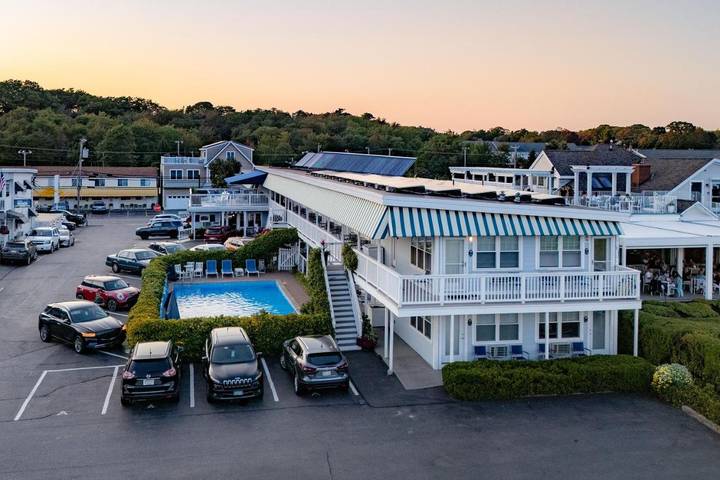 Pousadas para 2 pessoas, com vista e piscina e ainda balcão em Maine
