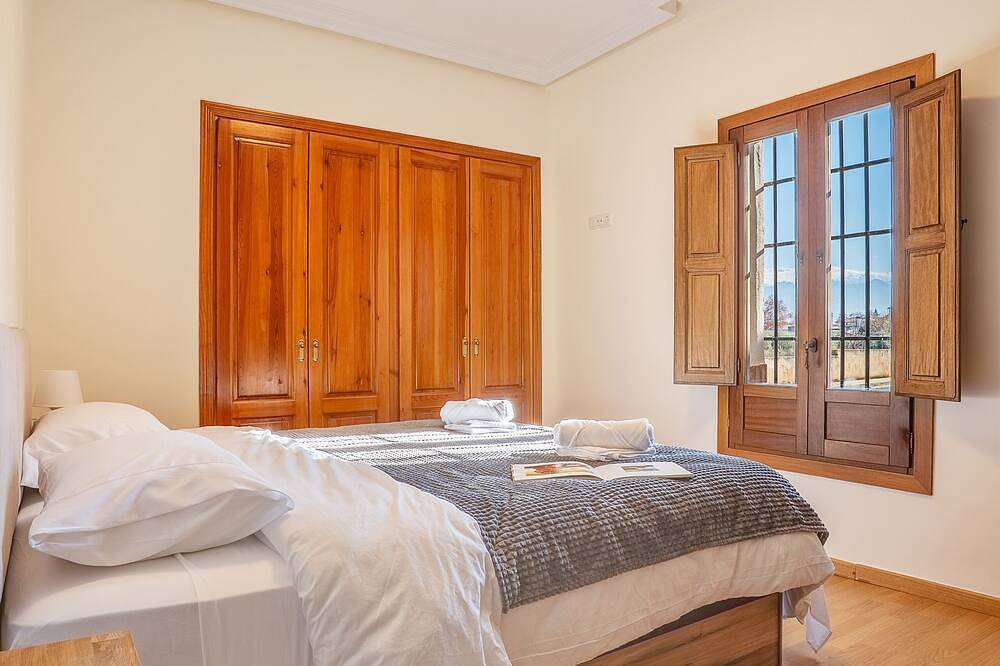 Sueños De La Vega (Ground floor villa with pool) in Gabia Chica, Las Gabias