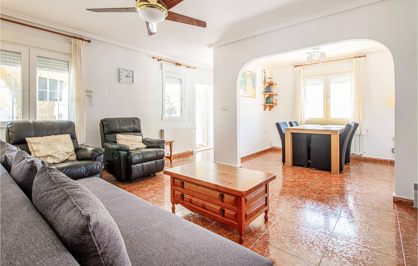 Hus för 8 Personer med terass in Santa Pola, Costa Blanca