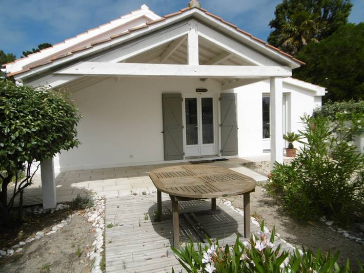 Location de vacances pour 6 personnes, avec terrasse et jardin dans Plage De La Bosse L Epine