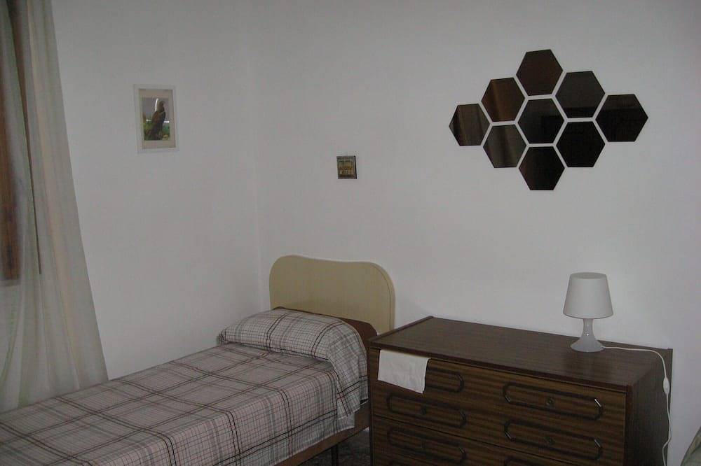 Appartement entier, Villa à 50 pas de la mer in Lido Gandoli, Leporano