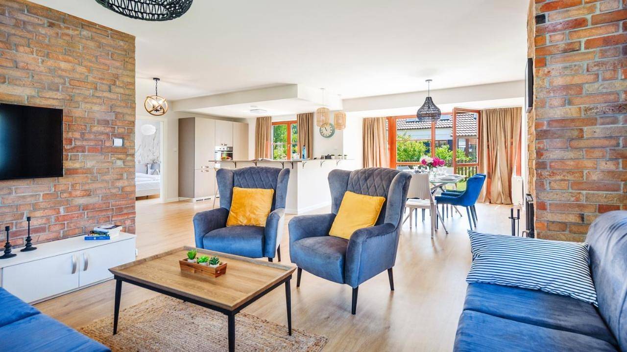 Domy nad Jeziorem Sun & Snow Osada Zamkowa in Pasym, Mazury