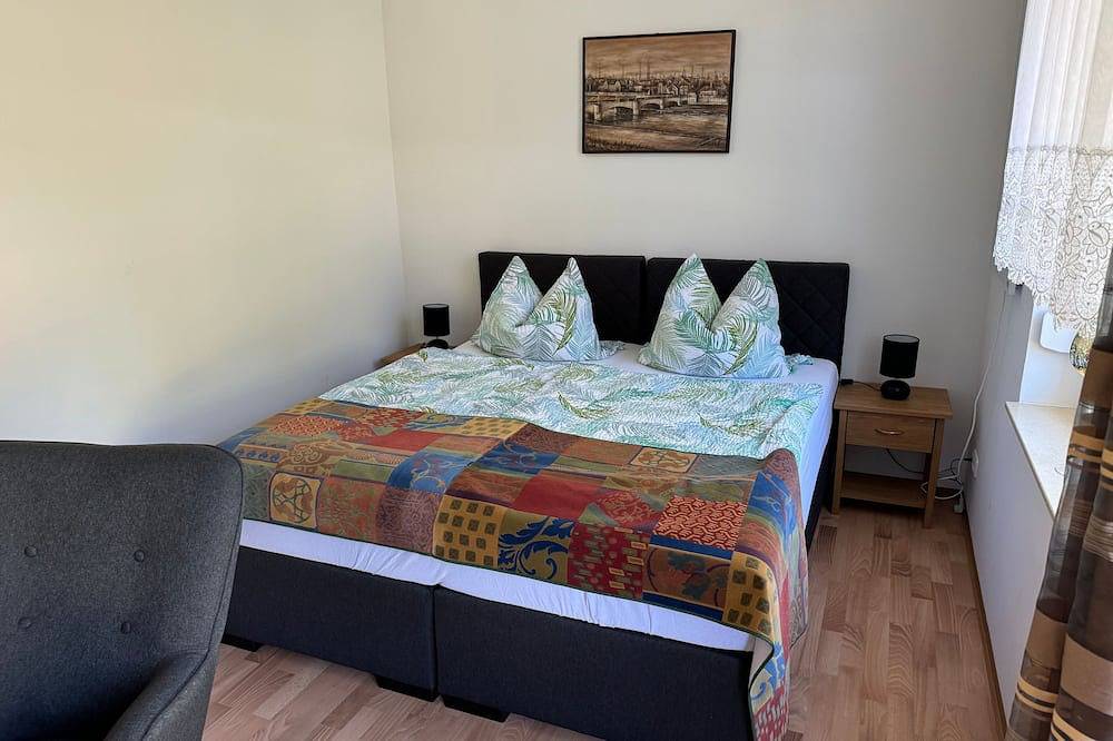 Doppelzimmer 8 - Bed & Breakfast am Waldgürtel in Forst (Lausitz), Lausitz