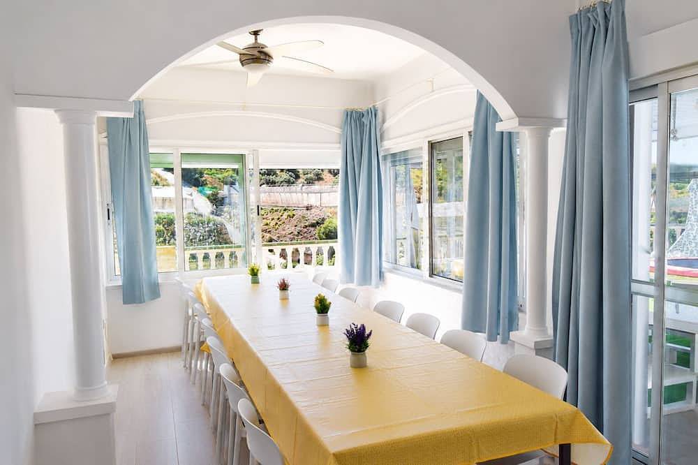 Pura Vida El Morche, private family villa with 3 apartments near the sea in Torrox, Costa del Sol