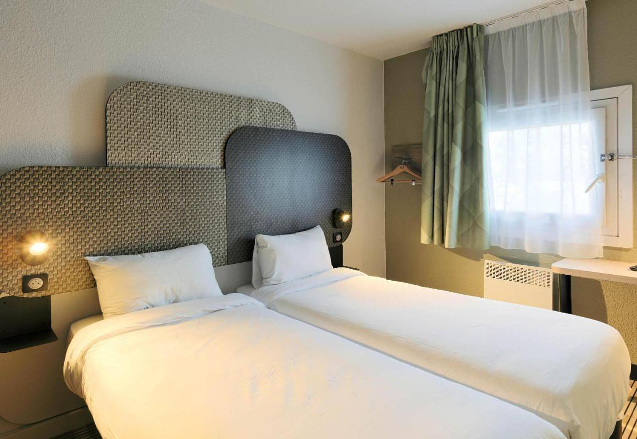 B&B Hotel Cergy Pierrelaye 3 étoiles in Pierrelaye, Val-d'Oise