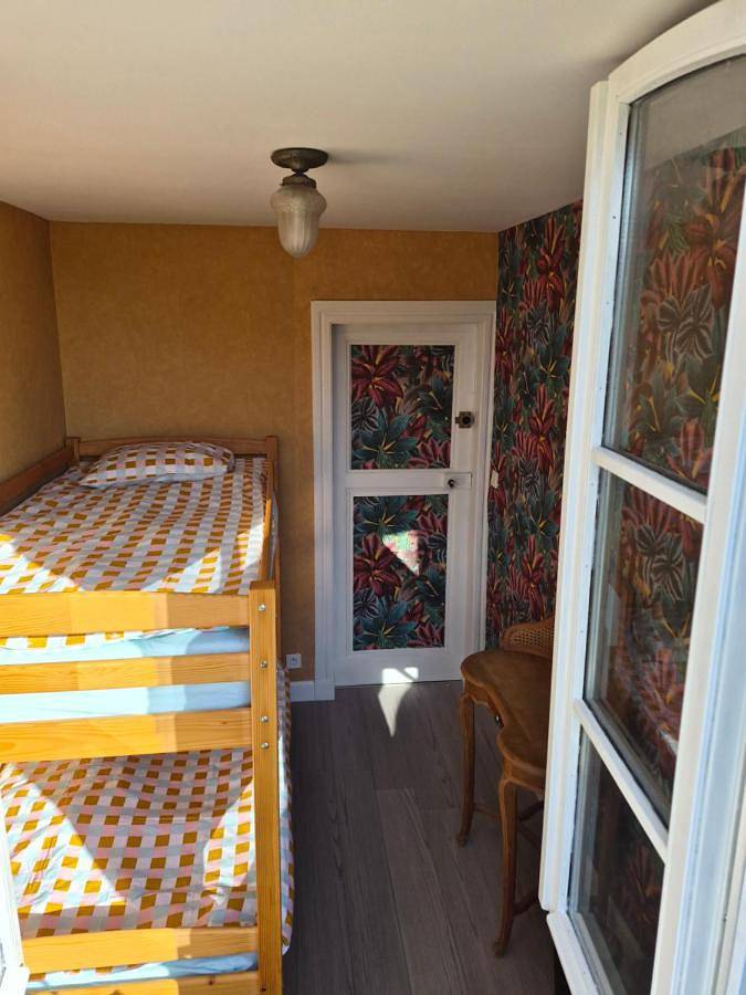 Location de vacances pour 2 personnes, avec vue ainsi que terrasse et jardin, animaux acceptés dans Origny-en-Thiérache - 3