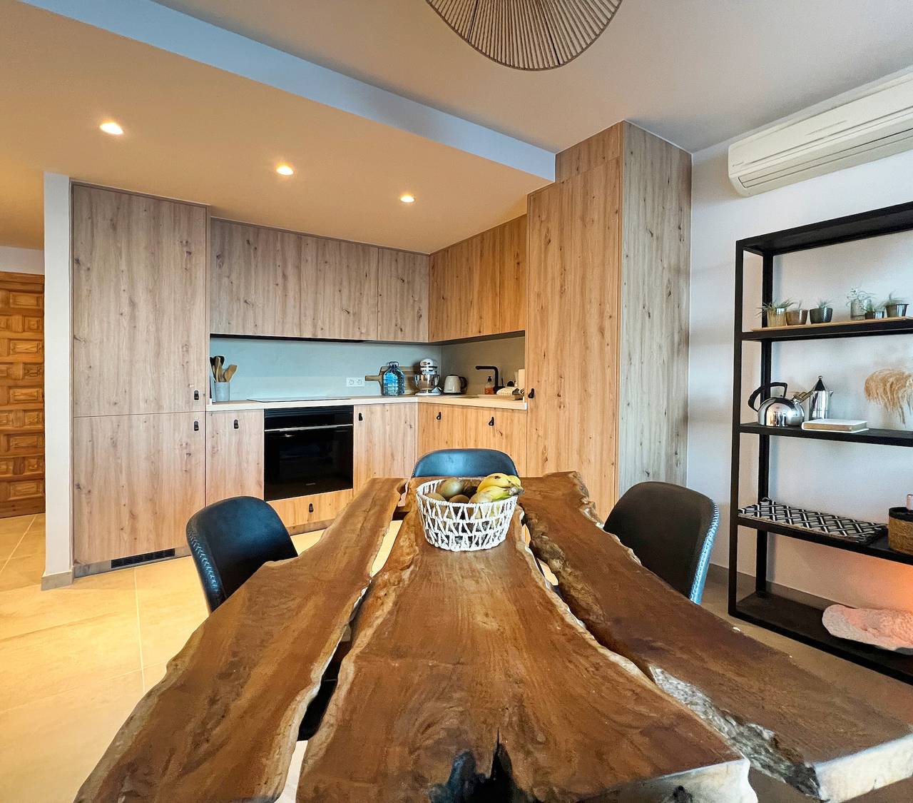 Apartamento entero, Apartamento 'Vistamar 96' con vistas al mar, Wi-Fi y aire acondicionado in Benitachell, Costa Blanca