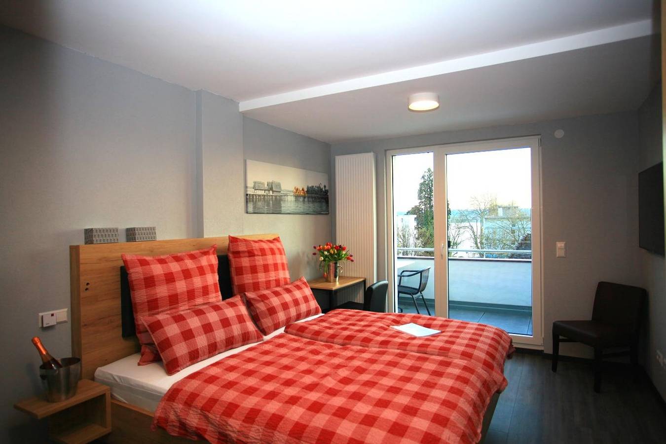 Ganze Wohnung, Tolles Apartment mit Teil-Seesicht mitten in der Stadt! in Überlingen, Region Bodensee-Oberschwaben