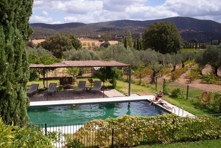 Casa rural para 4 personas, con Terraza y Jardín además de Piscina y Vistas en Campo Lugar