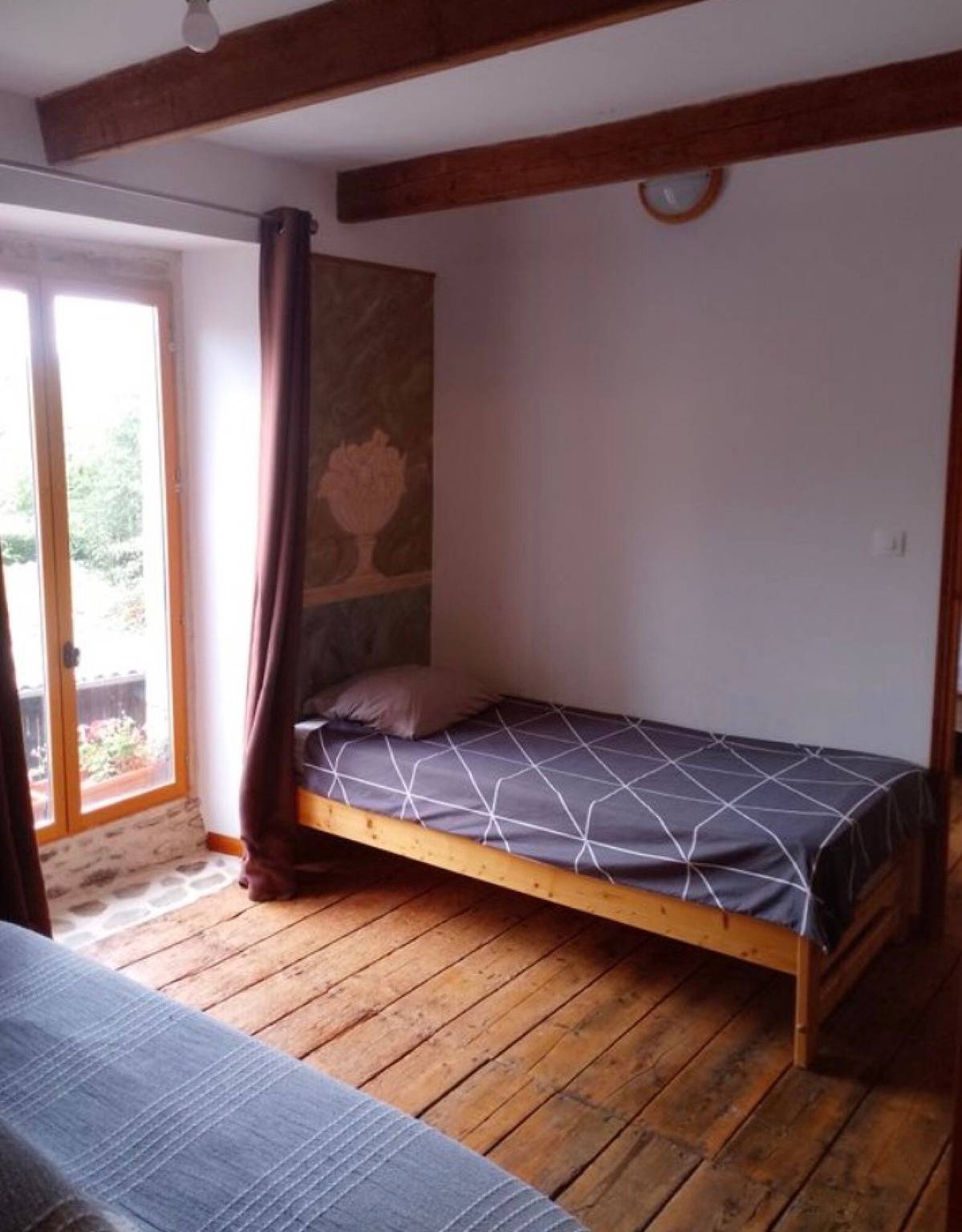 Casa de vacaciones 'Gîte Familiar Eulalie' con terraza privada y jardín propio in Le Minihic-sur-Rance, Región de Saint-Malo