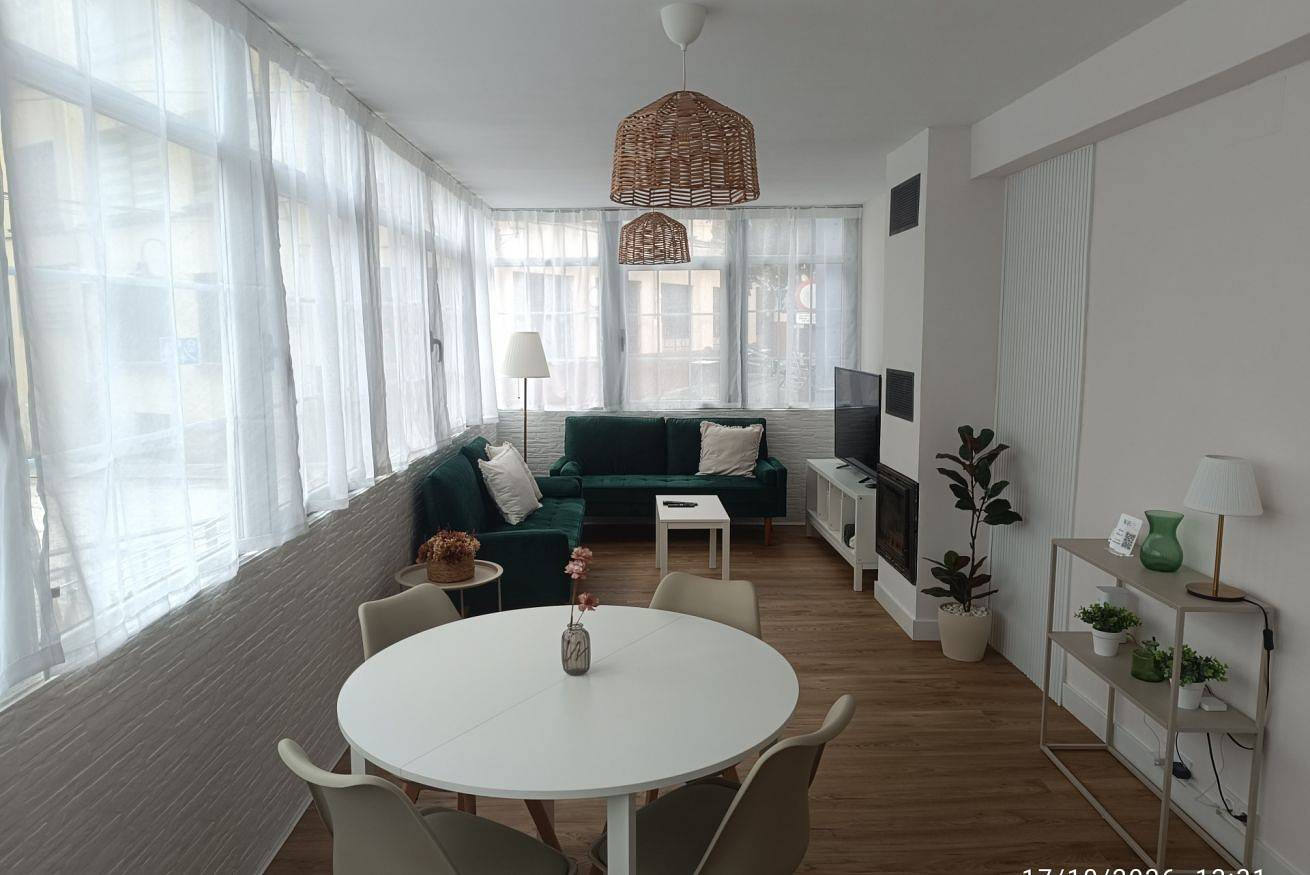 Apartamento entero, R2R- Acogedor Apartamento en Pravia - 10A07 in Pravia, Costa Verde