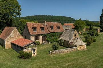 Gîte pour 8 personnes, avec jardin et terrasse à Thonac