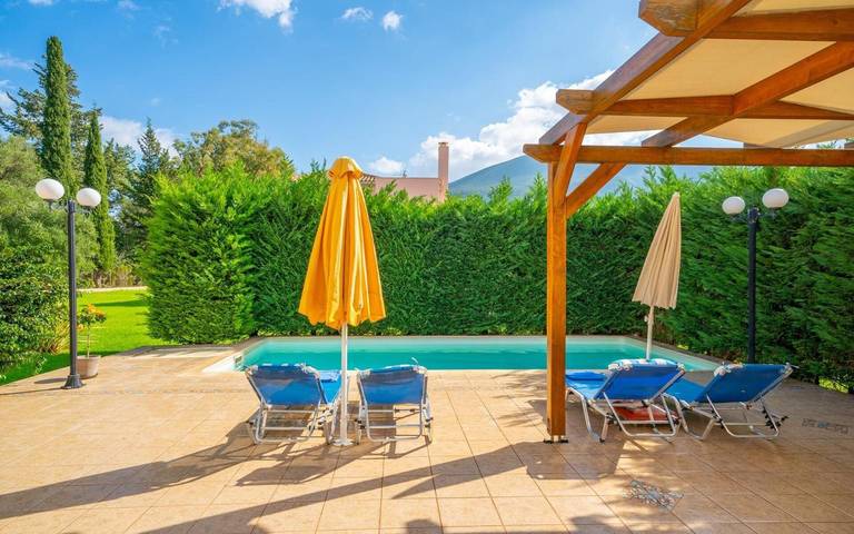Entire apartment, Apartment 'Sami Beach Villas Dafni' with Mountain View, Wi-Fi and Air Conditioning in Sami, Kefalonia