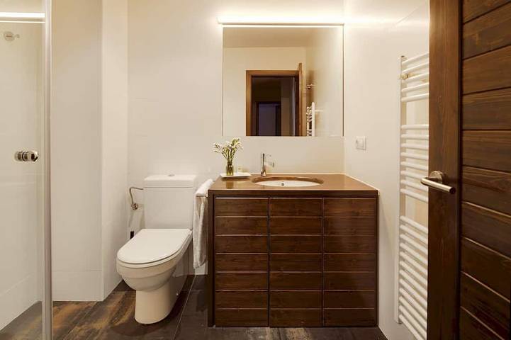 Entire apartment, Stadium in Gessa, Naut Aran