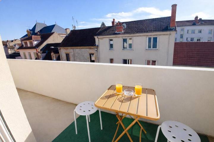 Gîte pour 3 personnes, avec balcon à Digoin - 2