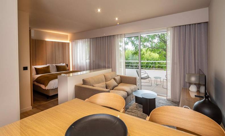 Location de vacances pour 4 personnes, avec Balcon et Terrasse ainsi que Piscine et Sauna à Baillargues - 4