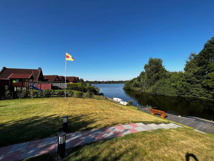 Ferienhaus für 4 Personen, mit Balkon und Terrasse sowie Garten und Sauna in Timmeler Meer